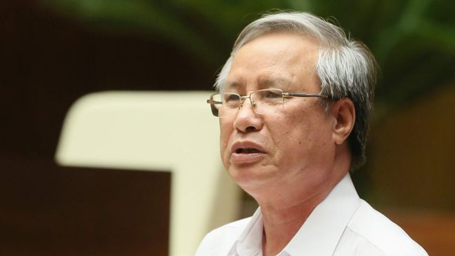 Thường trực Ban Bí thư Trần Quốc Vượng: 'Đi cơ sở mà đoàn xe dài dằng dặc rất phản cảm' Thường trực Ban Bí thư Trần Quốc Vượng: 'Đi cơ sở mà đoàn xe dài dằng dặc rất phản cảm'