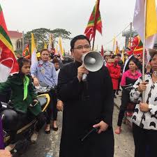 LINH MỤC ĐẶNG HỮU NAM LẠI MUỐN GÂY CHIA RẼ TÔN GIÁO LINH MỤC ĐẶNG HỮU NAM LẠI MUỐN GÂY CHIA RẼ TÔN GIÁO