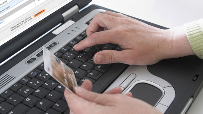 Xuất hiện mã độc tống tiền GandCrab nhắm vào doanh nghiệp Việt Nam Xuất hiện mã độc tống tiền GandCrab nhắm vào doanh nghiệp Việt Nam