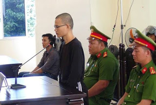 Nguyễn Đình Thành lĩnh 7 năm án tù với tội tuyên truyền chống phá Đảng và Nhà nước Nguyễn Đình Thành lĩnh 7 năm án tù với tội tuyên truyền chống phá Đảng và Nhà nước