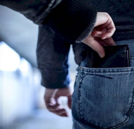 Nhà báo Việt mất cắp ở trời Tây