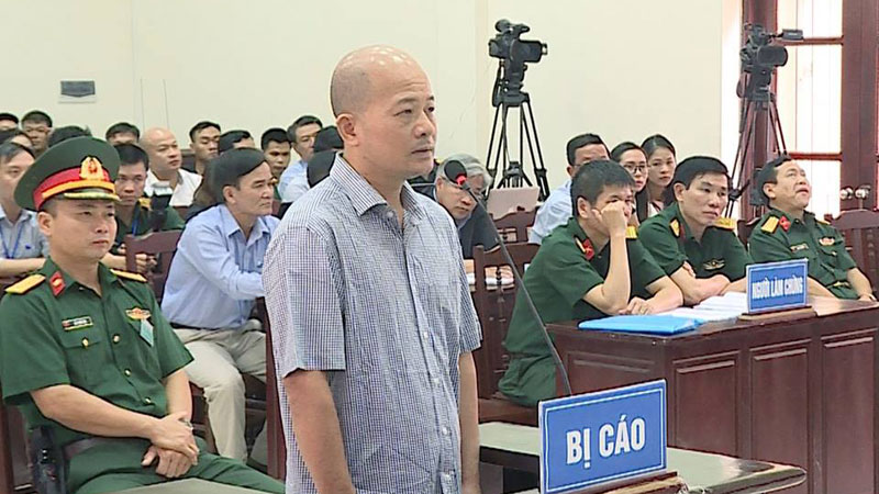 Út "trọc" bị tuyên phạt 12 năm tù giam