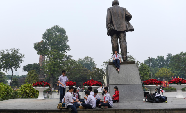 Đại hội Đảng XIII dưới ống kính của các phóng viên quốc tế