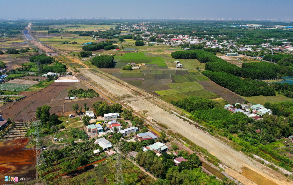 Cao tốc Bến Lức - Long Thành dở dang sau 5 năm thi công