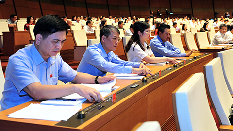 Quốc hội yêu cầu rà soát toàn bộ dự án BOT Quốc hội yêu cầu rà soát toàn bộ dự án BOT