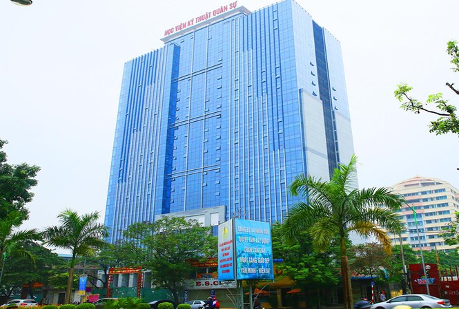 Vụ gian lận điểm thi: Vì sao Bộ Quốc phòng vẫn cho 1 thí sinh được học Vụ gian lận điểm thi: Vì sao Bộ Quốc phòng vẫn cho 1 thí sinh được học