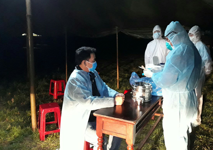 Trường hợp đi cùng chuyến bay với bệnh nhân 51 âm tính với dịch Covid-19 Trường hợp đi cùng chuyến bay với bệnh nhân 51 âm tính với dịch Covid-19