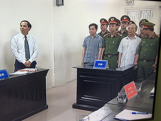 Vũ "Nhôm" bị tuyên phạt 9 năm tù giam Vũ "Nhôm" bị tuyên phạt 9 năm tù giam