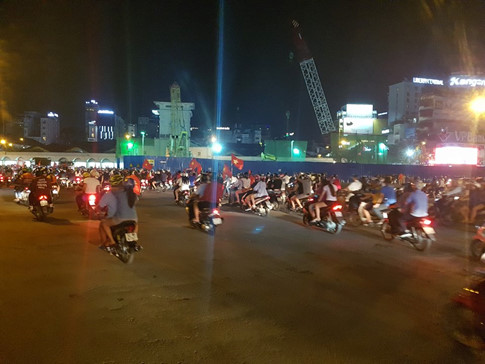 U.23 Việt Nam vào bán kết tuyệt vời: Biển người ra đường ăn mừng U.23 Việt Nam vào bán kết tuyệt vời: Biển người ra đường ăn mừng