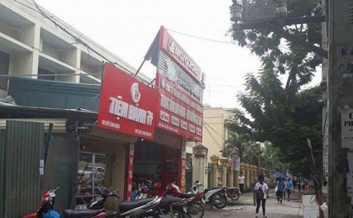 Hà Nội: Nguyên nữ thiếu tá công an thuê "sát thủ" nổ súng xử đối phương hầu tòa Hà Nội: Nguyên nữ thiếu tá công an thuê "sát thủ" nổ súng xử đối phương hầu tòa