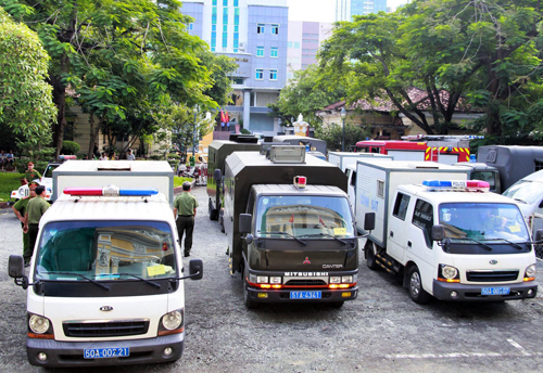 12 người hầu tòa vì cáo buộc hoạt động nhằm lật đổ chính quyền