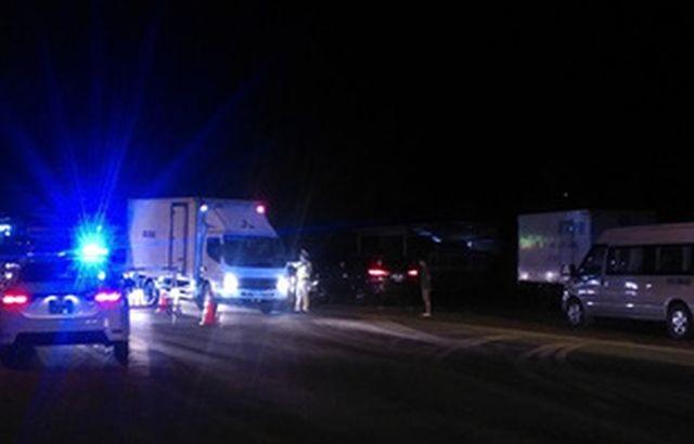 Quốc lộ 1 qua Bình Thuận đã thông suốt sau nhiều giờ tắc nghẽn