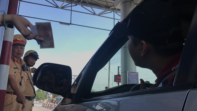 BOT Cai Lậy liên tục xả trạm