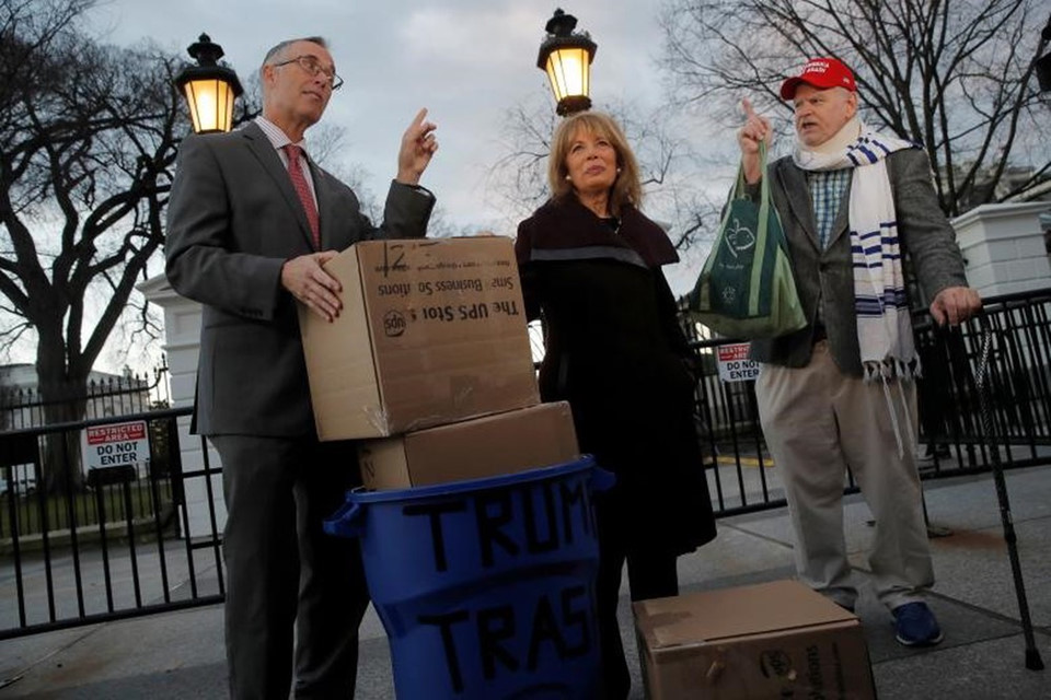 Công chức Mỹ mòn mỏi đợi ngày chính phủ hoạt động trở lại Công chức Mỹ mòn mỏi đợi ngày chính phủ hoạt động trở lại