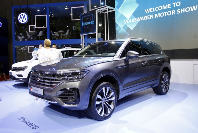 Ôtô nhập khẩu dùng bản đồ có 