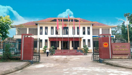 Quảng Bình: Để xảy ra hàng loạt sai phạm, một chủ tịch huyện bị bãi nhiệm