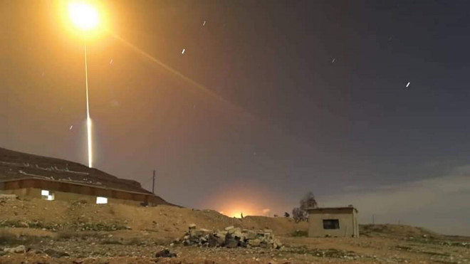 Israel liên tục tấn công mục tiêu ‘Iran’, phòng không Syria vất vả đối phó Israel liên tục tấn công mục tiêu ‘Iran’, phòng không Syria vất vả đối phó