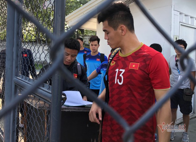 U22 Việt Nam phải... điểm danh, ký tên mới được tập luyện U22 Việt Nam phải... điểm danh, ký tên mới được tập luyện