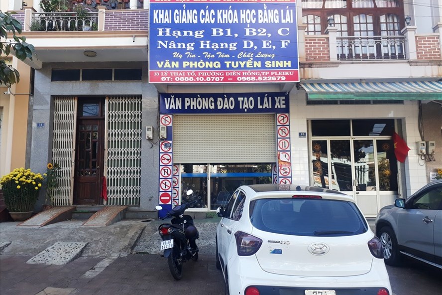 Trung tá Công an lập văn phòng đào tạo lái xe chui chờ án kỷ luật Trung tá Công an lập văn phòng đào tạo lái xe chui chờ án kỷ luật