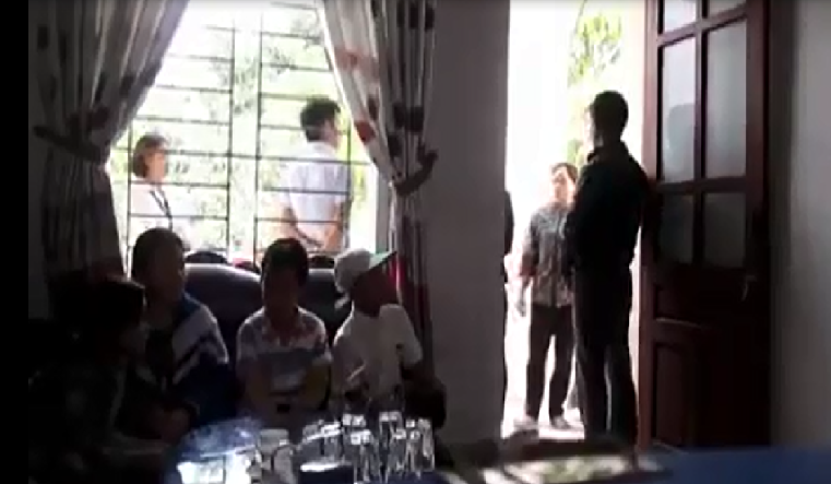 Nghệ An: Giáo dân giáo xứ Đăng Cao làm loạn ở Trường Tiểu học Diễn Đoài