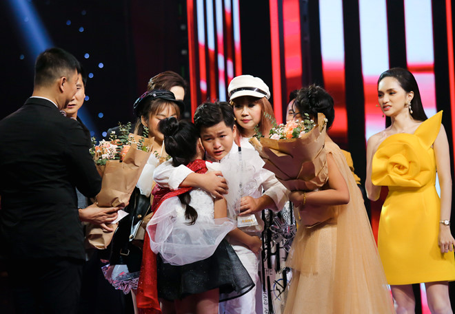 Lộ bằng chứng 'The Voice Kids 2019' dàn xếp kết quả chung cuộc, khán giả phẫn nộ 'dội bom' fanpage chương trình Lộ bằng chứng 'The Voice Kids 2019' dàn xếp kết quả chung cuộc, khán giả phẫn nộ 'dội bom' fanpage chương trình