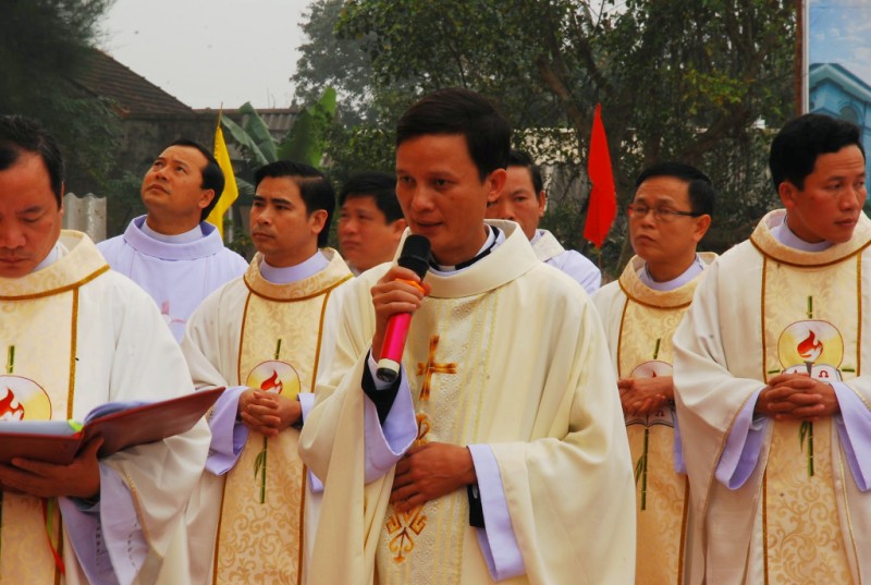 Linh mục Trần Phúc Chính còn là chính mình?