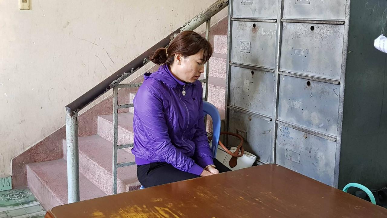 Bảo mẫu bạo hành trẻ trường Mầm Xanh ra công an trình diện Bảo mẫu bạo hành trẻ trường Mầm Xanh ra công an trình diện