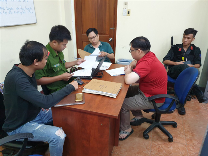 Phá đường dây đánh bạc trên web Fxx88.com, giữ nhiều xe Audi, Porsche