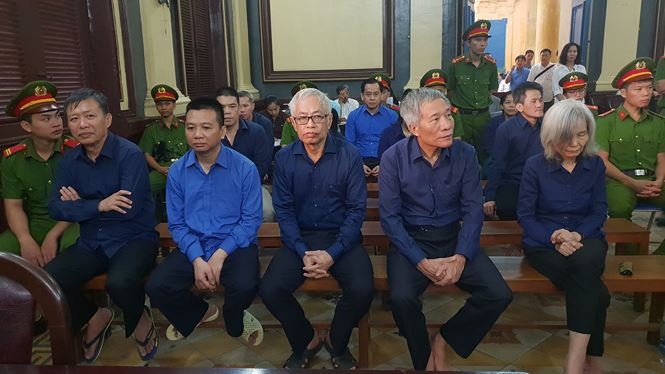 Nguyên lãnh đạo Ngân hàng Đông Á 'thoát tội' nhờ luật mới