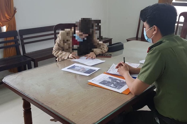 Phạt 15 triệu đồng người phụ nữ vi phạm giao thông còn quay clip phát tán lên mạng xúc phạm công an