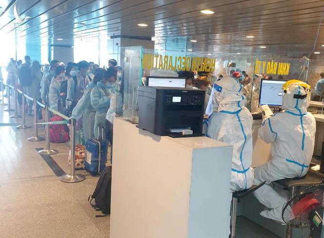 Bắt đầu nối lại hoạt động bay thương mại quốc tế với quy trình giám sát đặc biệt Bắt đầu nối lại hoạt động bay thương mại quốc tế với quy trình giám sát đặc biệt