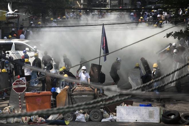 WFP: Đảo chính, bạo loạn – Myanmar tự đẩy mình vào nghèo đói WFP: Đảo chính, bạo loạn – Myanmar tự đẩy mình vào nghèo đói