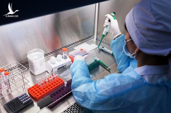 Time: Interpol cảnh báo về mạng lưới buôn vắc xin Covid-19 giả liên lục địa