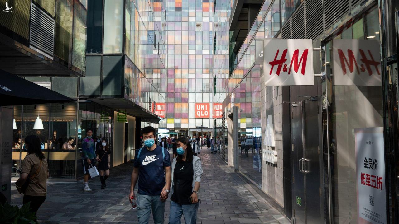 Vì sao Trung Quốc cật lực tẩy chay H&M, Nike..? Vì sao Trung Quốc cật lực tẩy chay H&M, Nike..?