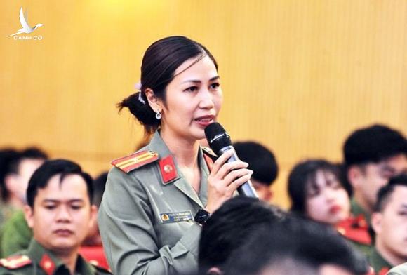 Bộ trưởng Tô Lâm đối thoại với đoàn viên thanh niên Công an Bộ trưởng Tô Lâm đối thoại với đoàn viên thanh niên Công an