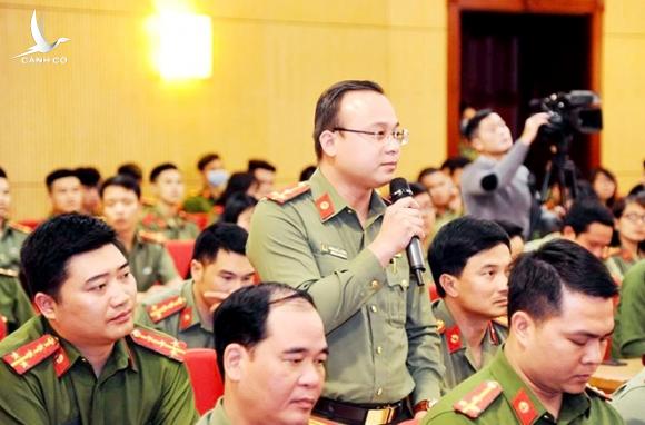 Bộ trưởng Tô Lâm đối thoại với đoàn viên thanh niên Công an Bộ trưởng Tô Lâm đối thoại với đoàn viên thanh niên Công an