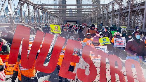 New York ùn ứ vì người lao động biểu tình đòi quyền lợi New York ùn ứ vì người lao động biểu tình đòi quyền lợi