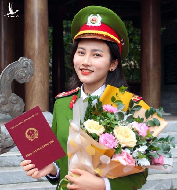 Bộ trưởng Tô Lâm đối thoại với đoàn viên thanh niên Công an Bộ trưởng Tô Lâm đối thoại với đoàn viên thanh niên Công an