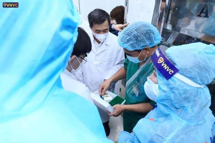 Lại chuyện Vaccine - Hội Cờ Đỏ