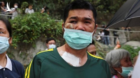 ‘Bà Chung tìm thấy chồng và con trai nhưng cả hai đều đã tắt thở’ ‘Bà Chung tìm thấy chồng và con trai nhưng cả hai đều đã tắt thở’