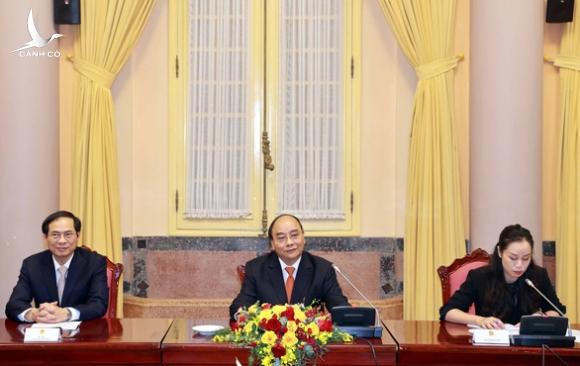 Chủ tịch nước Nguyễn Xuân Phúc tiếp các đại sứ ASEAN Chủ tịch nước Nguyễn Xuân Phúc tiếp các đại sứ ASEAN