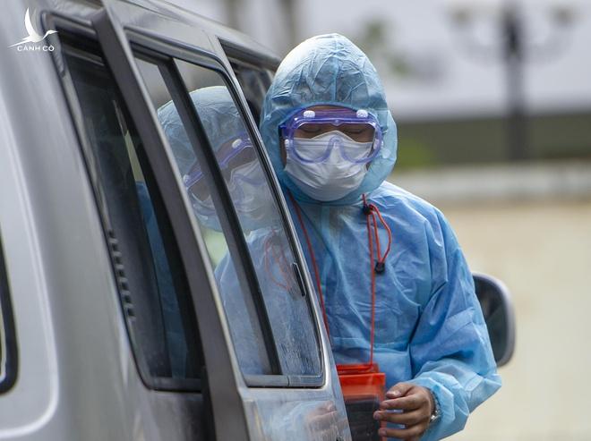 Nóng: Có sinh viên F1, Trường Đại học ở TP.HCM chuyển sang học online Nóng: Có sinh viên F1, Trường Đại học ở TP.HCM chuyển sang học online