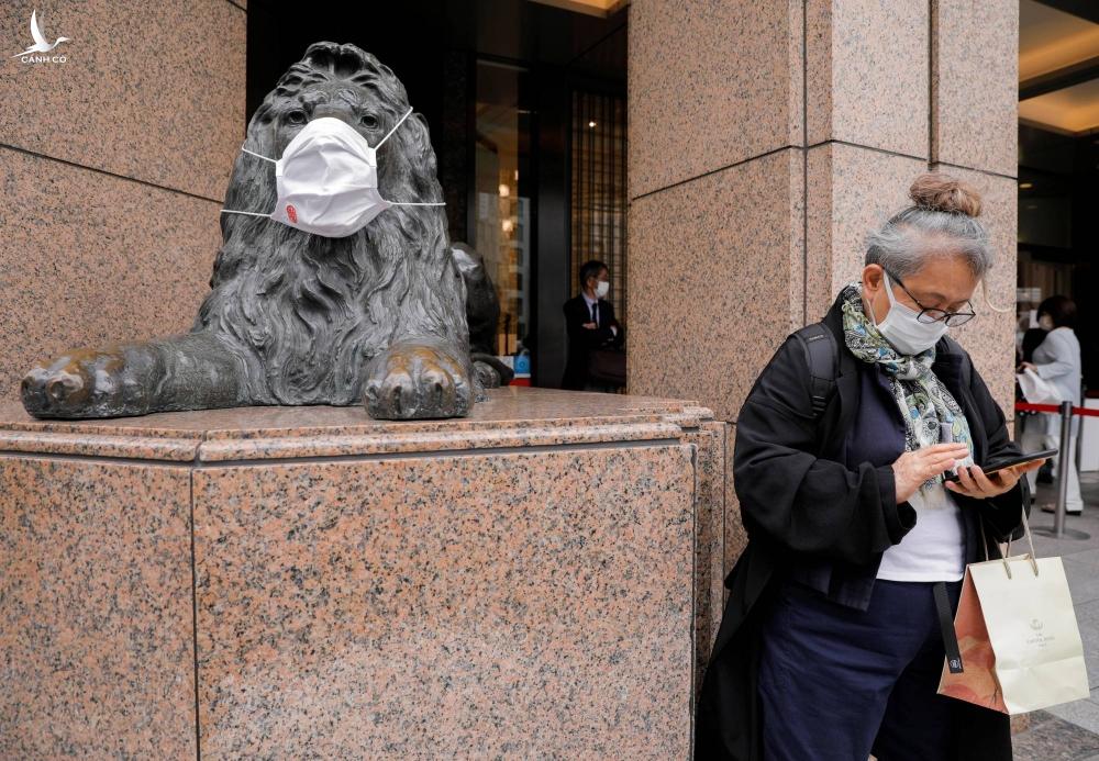 Nhật ban bố tình trạng khẩn cấp ở Tokyo, Osaka, Kyoto và Hyogo Nhật ban bố tình trạng khẩn cấp ở Tokyo, Osaka, Kyoto và Hyogo