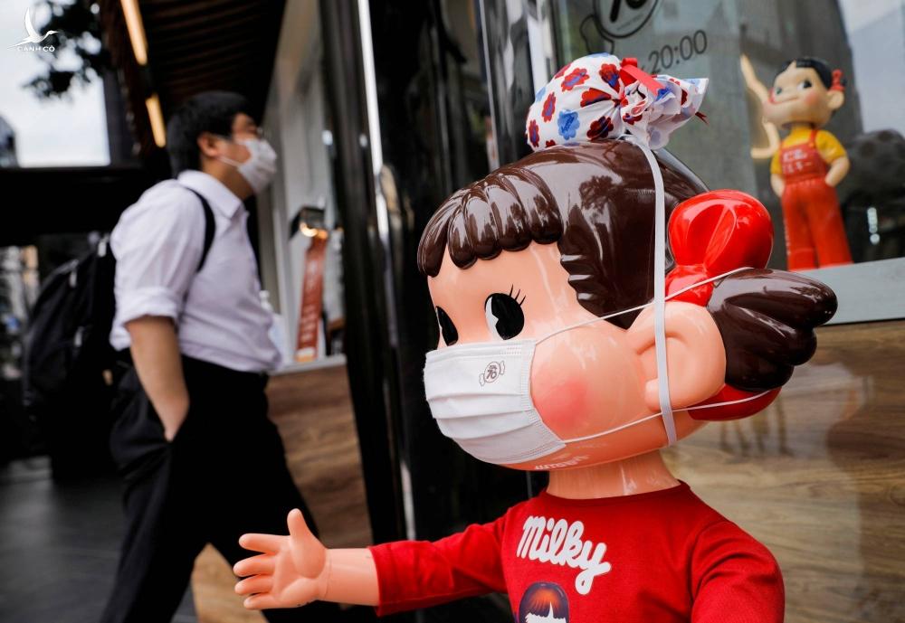 Nhật ban bố tình trạng khẩn cấp ở Tokyo, Osaka, Kyoto và Hyogo Nhật ban bố tình trạng khẩn cấp ở Tokyo, Osaka, Kyoto và Hyogo