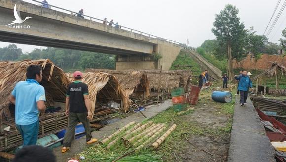 Thủy sản chết hàng loạt trên sông Mã: Người dân vật vã ‘chạy cá’ trong tuyệt vọng Thủy sản chết hàng loạt trên sông Mã: Người dân vật vã ‘chạy cá’ trong tuyệt vọng