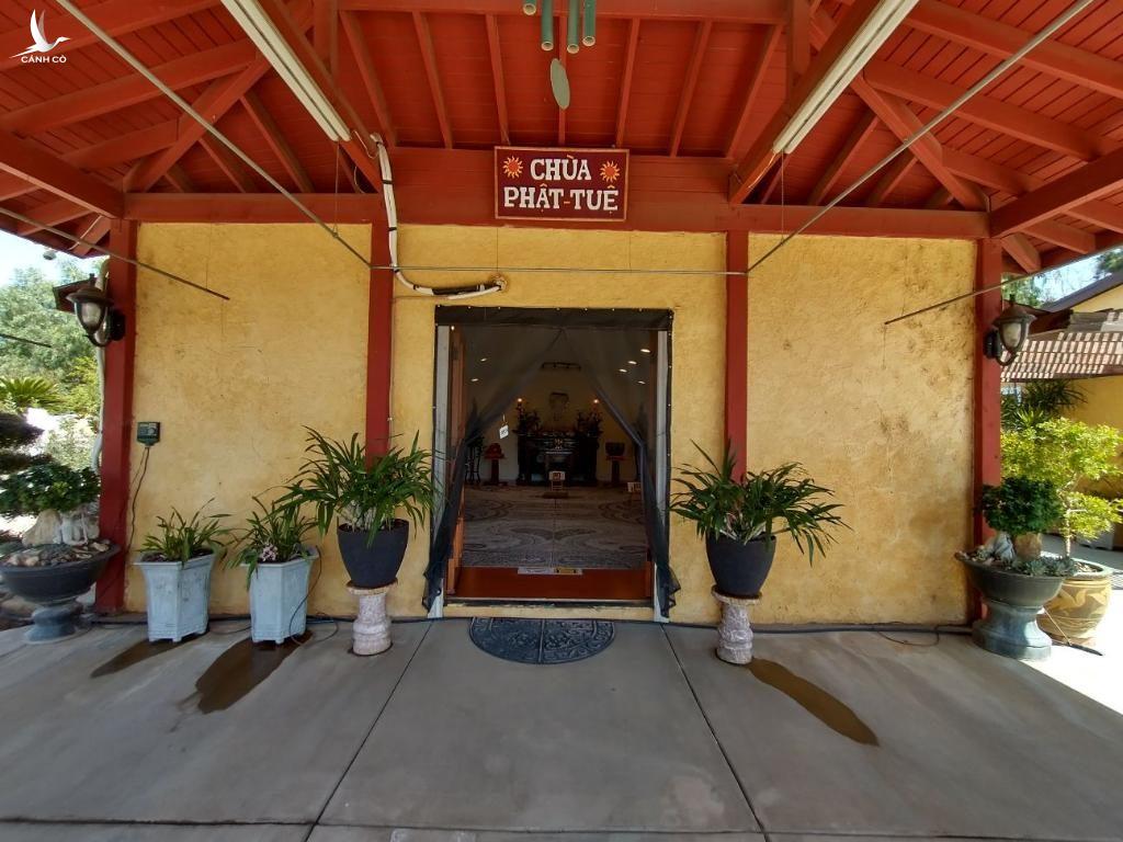 Hàng loạt chùa Việt tại Mỹ bất ngờ bị đập phá Hàng loạt chùa Việt tại Mỹ bất ngờ bị đập phá