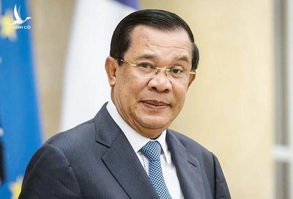Ông Hun Sen đòi ông Biden xóa khoản nợ “ép Campuchia mua bom Mỹ giội xuống đầu dân Campuchia” Ông Hun Sen đòi ông Biden xóa khoản nợ “ép Campuchia mua bom Mỹ giội xuống đầu dân Campuchia”
