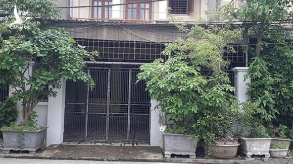 Bắt ‘tiểu tam’ tạt hóa chất khiến vợ người tình bỏng nặng Bắt ‘tiểu tam’ tạt hóa chất khiến vợ người tình bỏng nặng