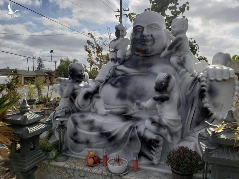 Hàng loạt chùa Việt tại Mỹ bất ngờ bị đập phá Hàng loạt chùa Việt tại Mỹ bất ngờ bị đập phá