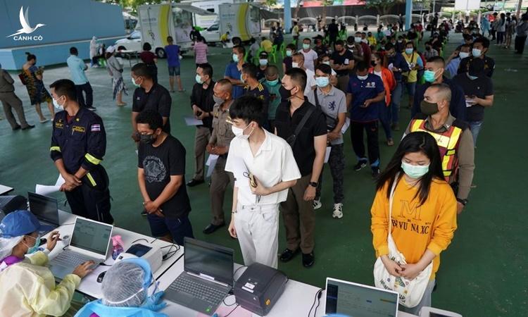 Nghịch lý ‘bệnh viện khách sạn’ Covid-19 Thái Lan Nghịch lý ‘bệnh viện khách sạn’ Covid-19 Thái Lan